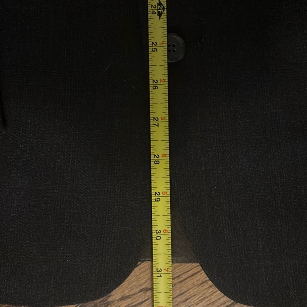 Vintage Givenchy suit! - Picture 12 of 12